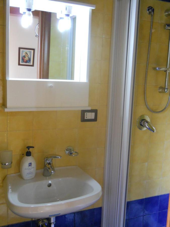 Bed and Breakfast Antico Palazzo Джардіні-Наксос Екстер'єр фото